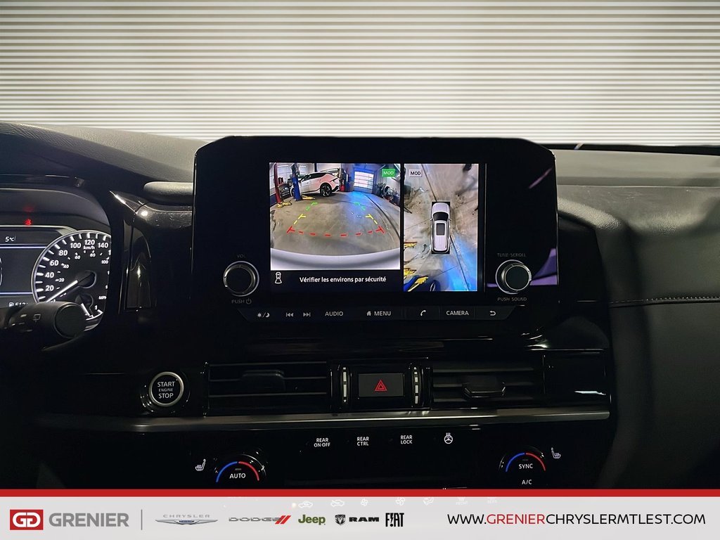 Nissan Pathfinder SV + AWD + TOIT OUVRANT PANO + CARPLAY 2024 à Pointe-Aux-Trembles, Québec - 13 - w1024h768px
