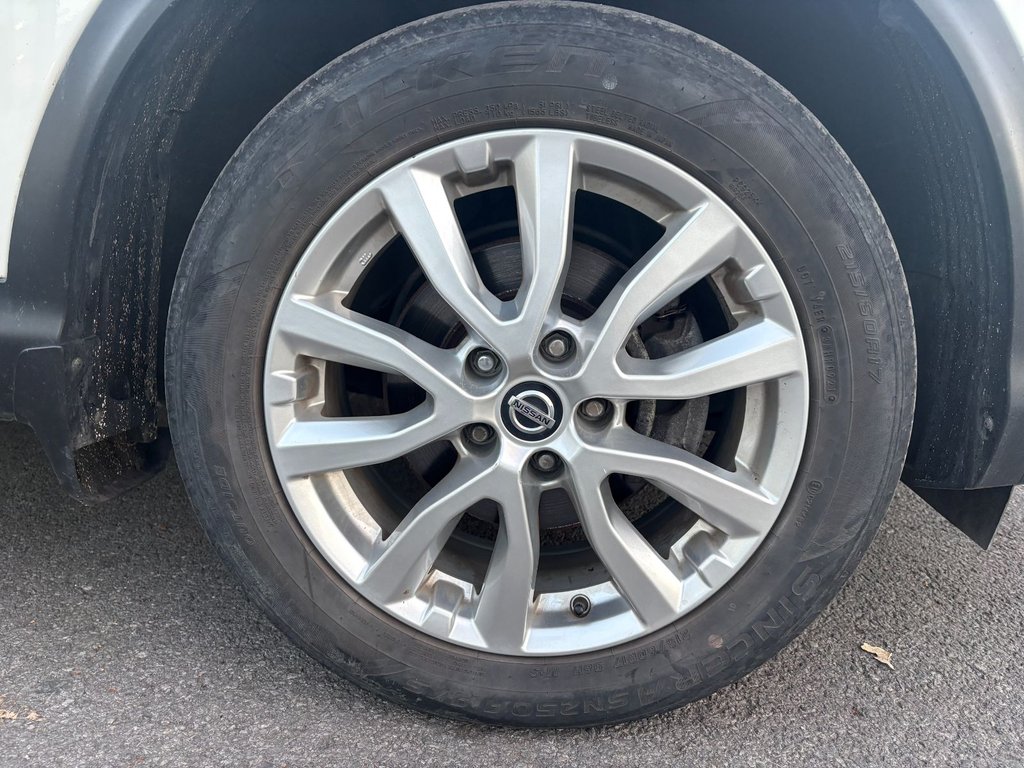 2021 Nissan Qashqai in Pointe-Aux-Trembles, Quebec - 8 - w1024h768px