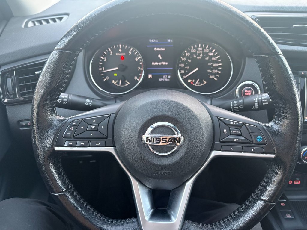 2021 Nissan Qashqai in Pointe-Aux-Trembles, Quebec - 15 - w1024h768px