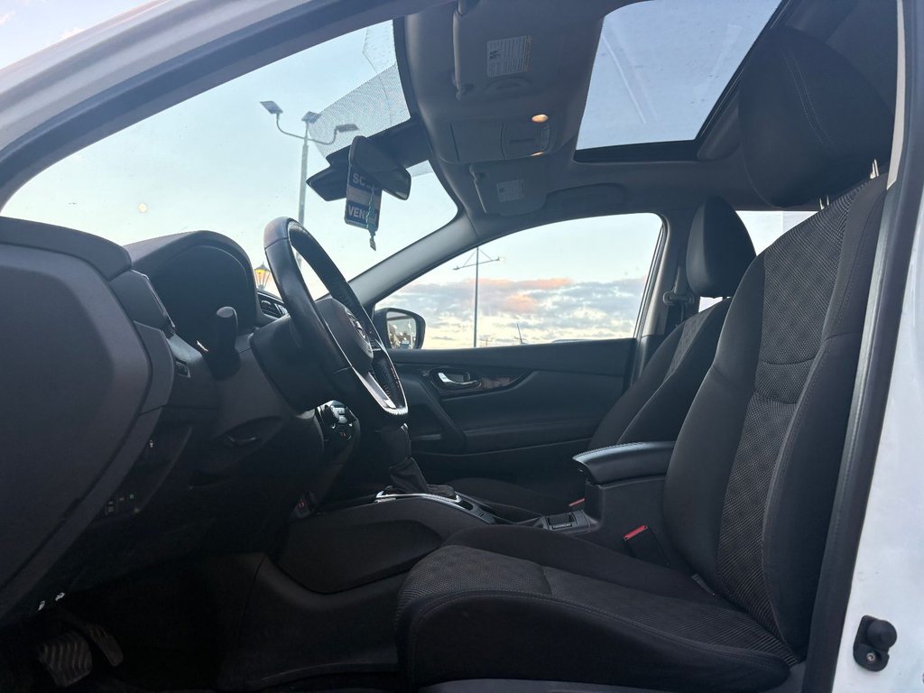 2018 Nissan Qashqai SV AWD in Pointe-Aux-Trembles, Quebec - 9 - w1024h768px