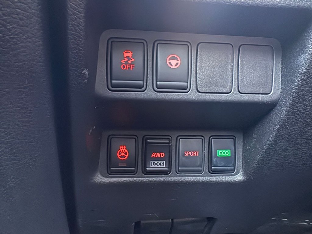 2018 Nissan Qashqai SV AWD in Pointe-Aux-Trembles, Quebec - 13 - w1024h768px
