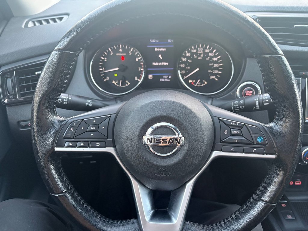 2018 Nissan Qashqai SV AWD in Pointe-Aux-Trembles, Quebec - 14 - w1024h768px