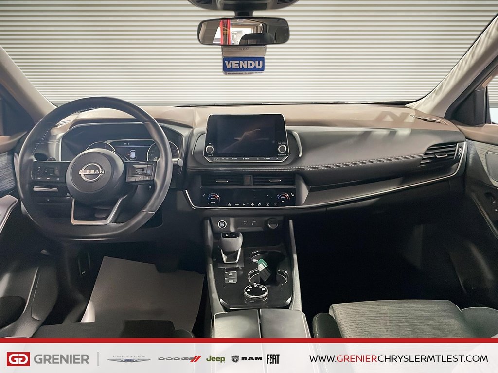 Nissan Rogue SV + TOIT OUVRANT + AWD + CLIMATISATION + CARPLAY 2023 à Pointe-Aux-Trembles, Québec - 11 - w1024h768px