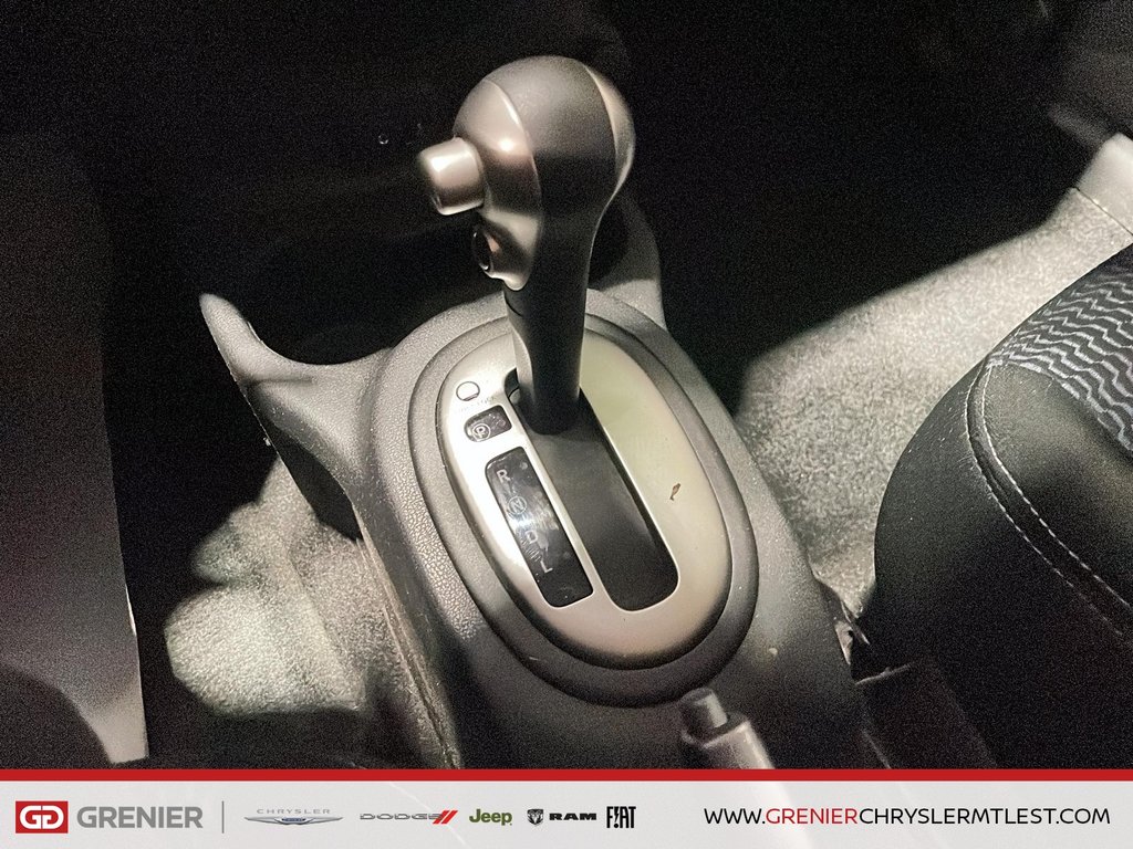 Nissan Versa Note SV + AUTOMATIQUE + BLUETOOTH 2017 à Pointe-Aux-Trembles, Québec - 12 - w1024h768px