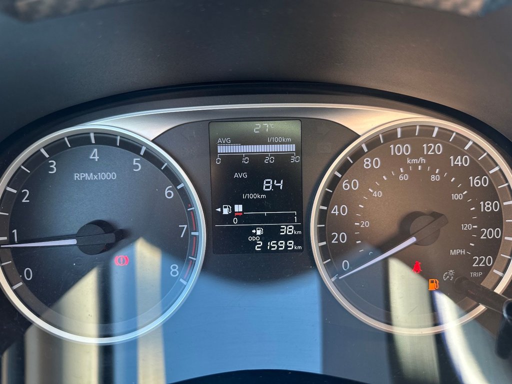 Nissan Versa S 2021 à Pointe-Aux-Trembles, Québec - 10 - w1024h768px