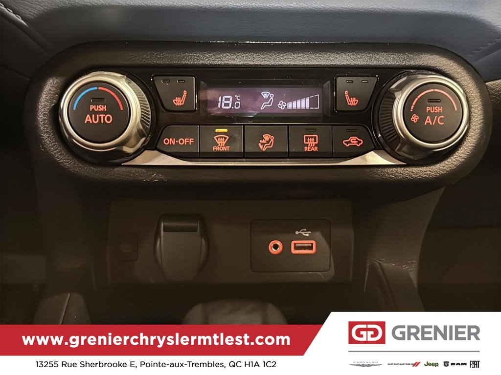 2024 Nissan Versa SV + AUTOMATIQUE + GROUPE ELECTRIQUE in Pointe-Aux-Trembles, Quebec - 17 - w1024h768px