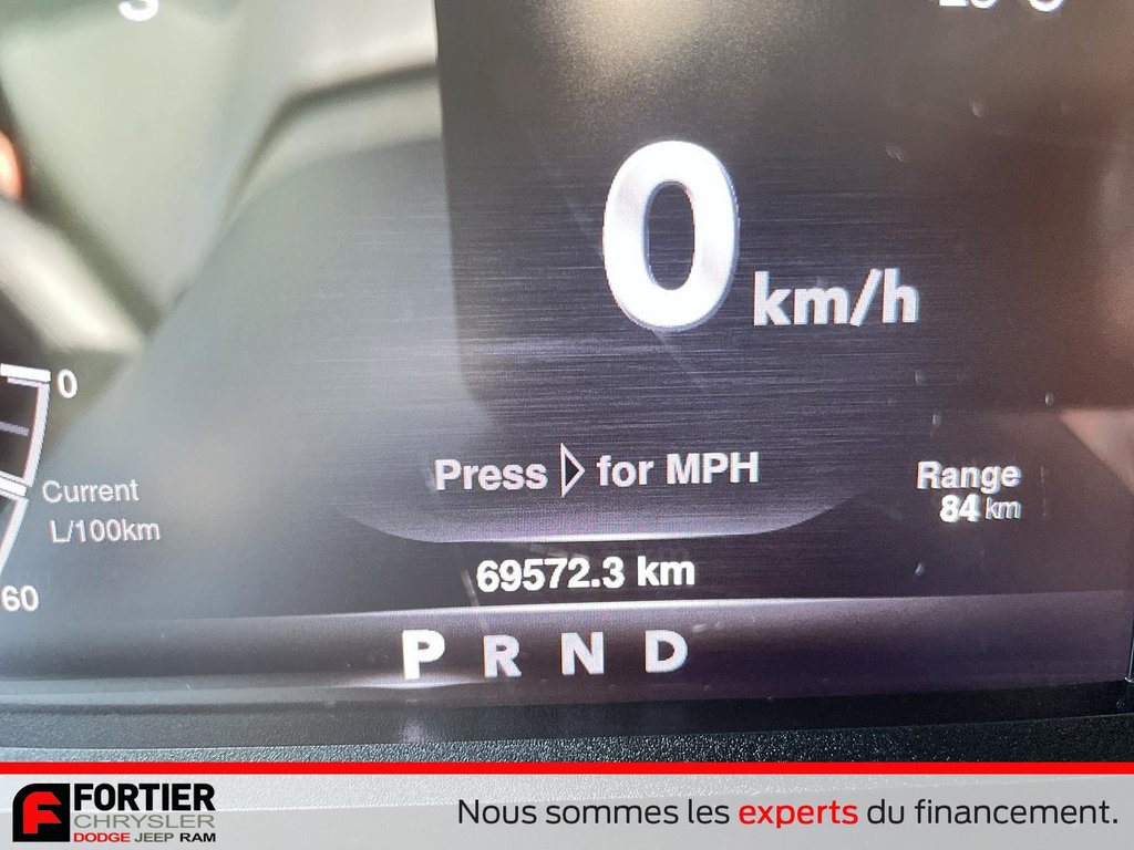 2020 Ram 1500 Classic EXPRESS + NIGHT EDITION + CREWCAB + V8 in Pointe-Aux-Trembles, Quebec - 18 - w1024h768px