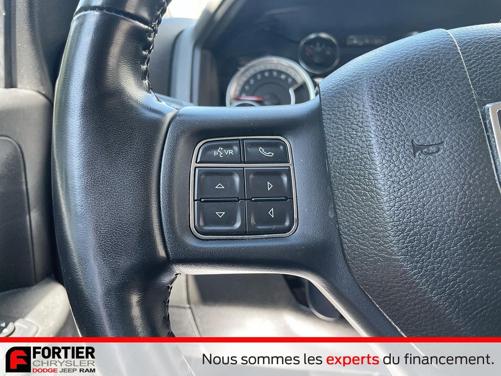 2020 Ram 1500 Classic EXPRESS + NIGHT EDITION + CREWCAB + V8 in Pointe-Aux-Trembles, Quebec - 16 - w1024h768px