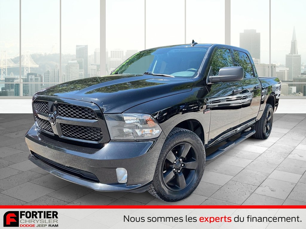 2020 Ram 1500 Classic EXPRESS + NIGHT EDITION + CREWCAB + V8 in Pointe-Aux-Trembles, Quebec - 1 - w1024h768px