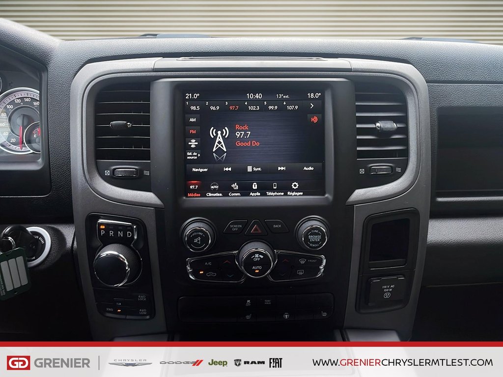 Ram 1500 Classic EXPRESS + 4X4 + QUAD CAB + V6 3.6L 2021 à Pointe-Aux-Trembles, Québec - 18 - w1024h768px