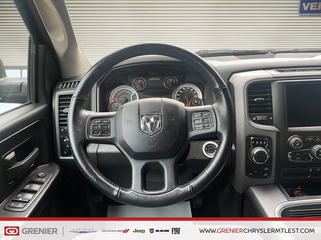 Ram 1500 Classic EXPRESS + 4X4 + QUAD CAB + V6 3.6L 2021 à Pointe-Aux-Trembles, Québec - 11 - w1024h768px