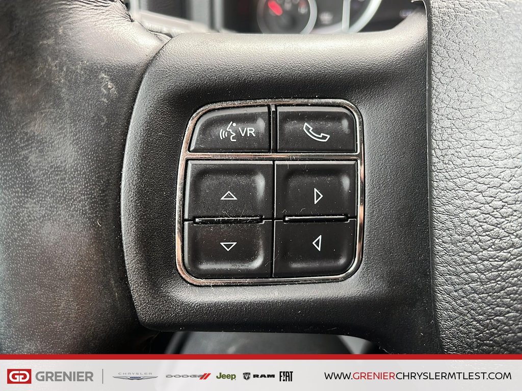 Ram 1500 Classic EXPRESS + 4X4 + QUAD CAB + V6 3.6L 2021 à Pointe-Aux-Trembles, Québec - 13 - w1024h768px