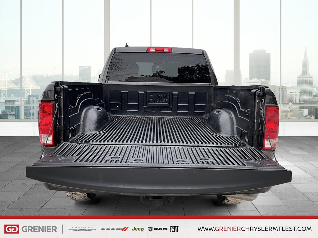 2021 Ram 1500 Classic EXPRESS + 4X4 + QUAD CAB + NIGHT EDITION in Pointe-Aux-Trembles, Quebec - 13 - w1024h768px