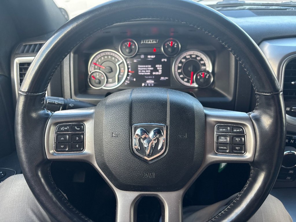 2021 Ram 1500 Classic Warlock in Pointe-Aux-Trembles, Quebec - 19 - w1024h768px