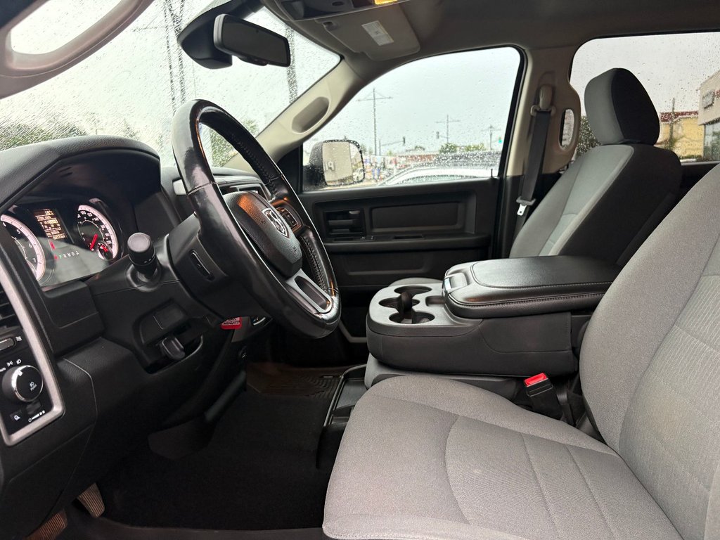 2021 Ram RAM 1500 Classic Crew Cab 4x4 (DS) WARLOCK in Pointe-Aux-Trembles, Quebec - 18 - w1024h768px