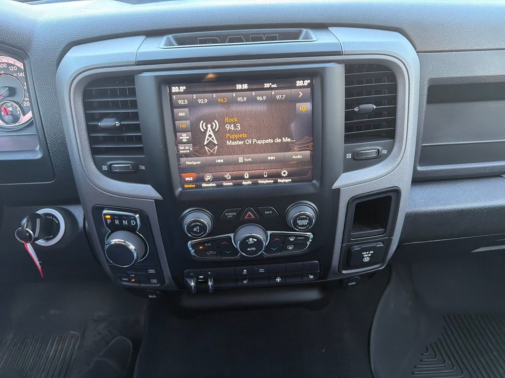 2021 Ram RAM 1500 Classic Crew Cab 4x4 (DS) WARLOCK in Pointe-Aux-Trembles, Quebec - 25 - w1024h768px