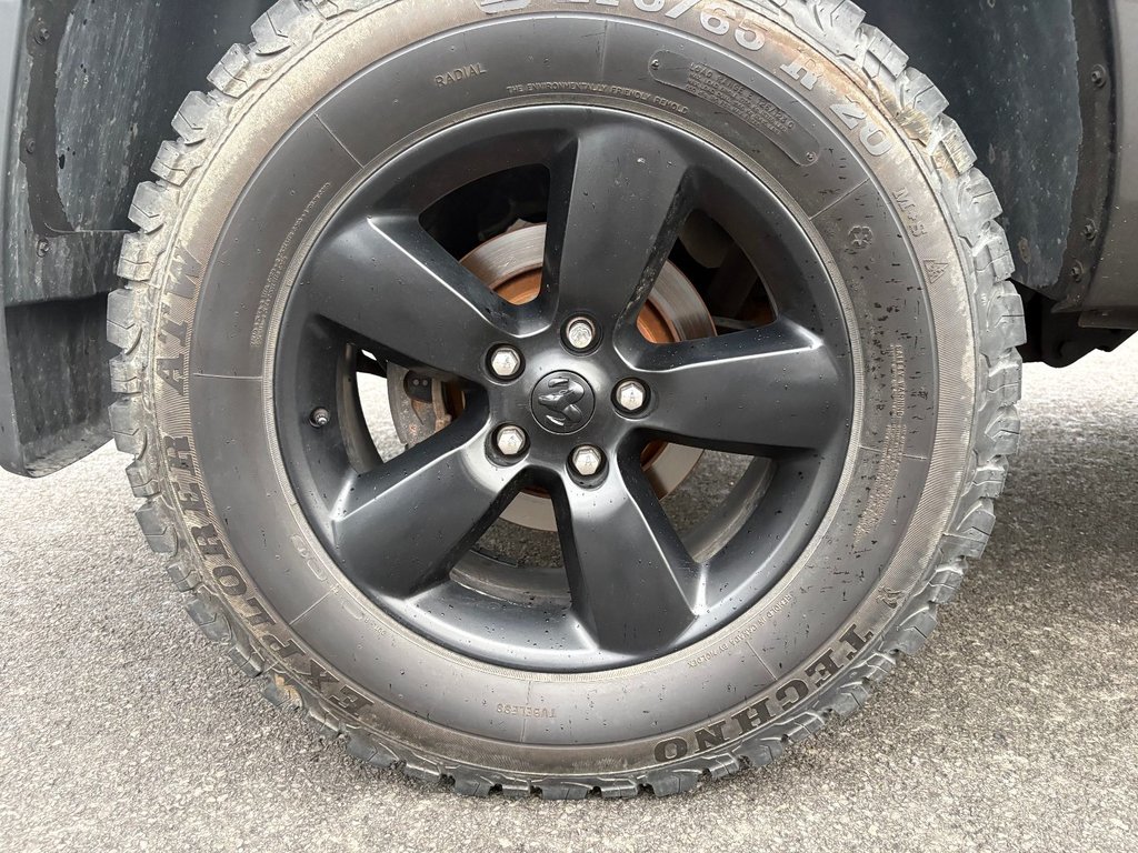 2021 Ram RAM 1500 Classic Crew Cab 4x4 (DS) WARLOCK in Pointe-Aux-Trembles, Quebec - 7 - w1024h768px