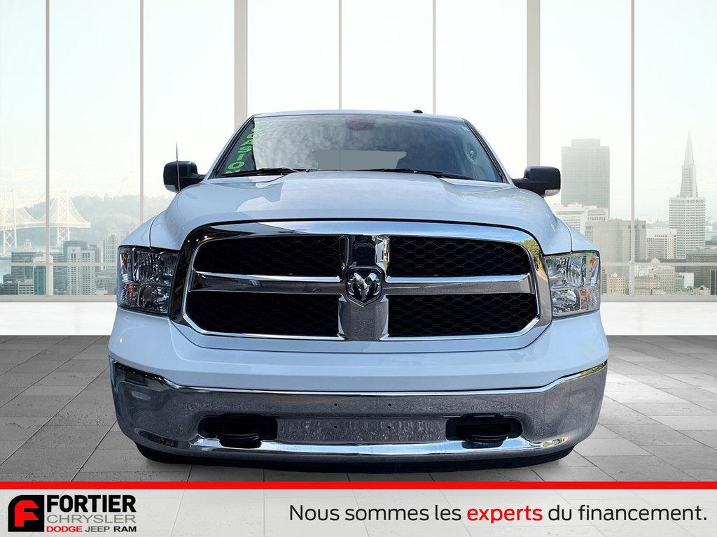 Ram 1500 Classic SLT + CREW CAB + V8+ CLIMATISATION 2022 à Pointe-Aux-Trembles, Québec - 2 - w1024h768px