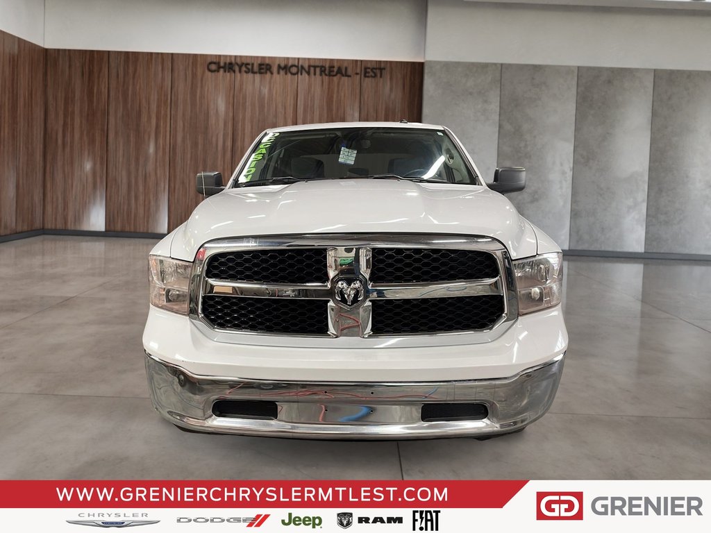 2022 Ram 1500 Classic SLT + 4X4 CREW CAB + V8 HEMI 5.7L + in Pointe-Aux-Trembles, Quebec - 2 - w1024h768px
