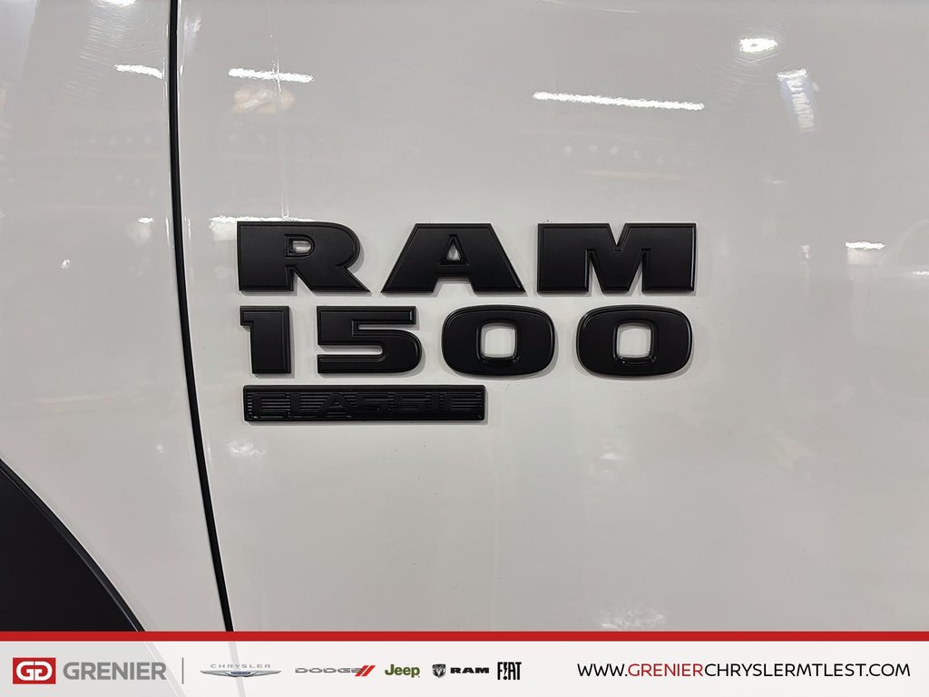 Ram 1500 Classic WARLOCK + 4X4 CREW CAB + V6 3.6L 2022 à Pointe-Aux-Trembles, Québec - 7 - w1024h768px