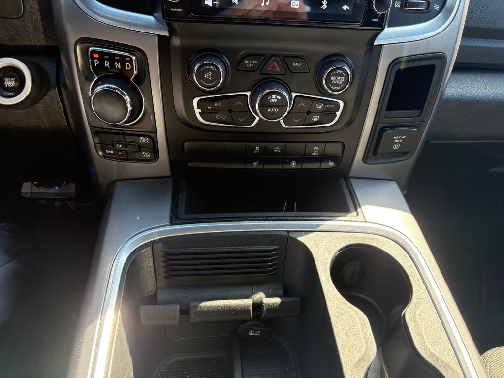 Ram 1500 Classic Warlock 2022 à Pointe-Aux-Trembles, Québec - 24 - w1024h768px