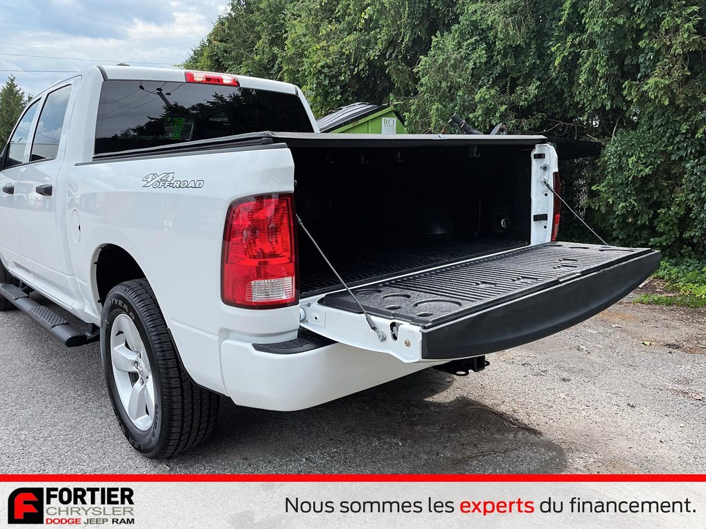 Ram 1500 Classic EXPRESS + CREWCAB + V6 2023 à Pointe-Aux-Trembles, Québec - 18 - w1024h768px