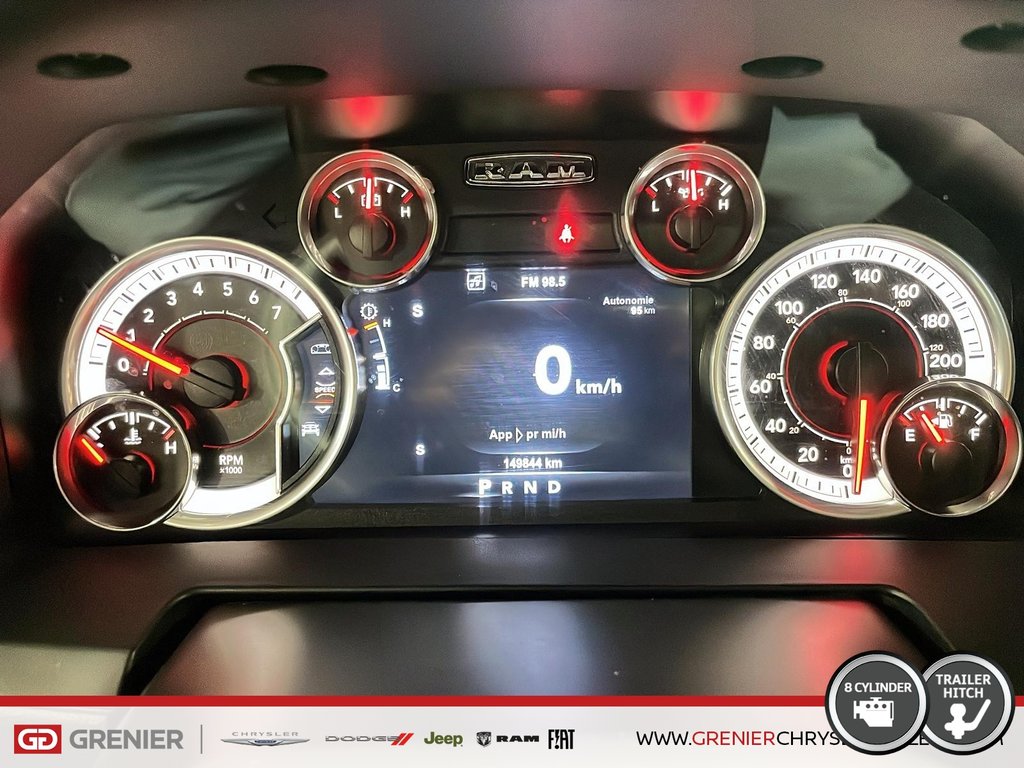 Ram 1500 SPORT + 4X4 + V8 HEMI 5.7L + CREW CAB + TOIT OUVRA 2017 à Pointe-Aux-Trembles, Québec - 11 - w1024h768px