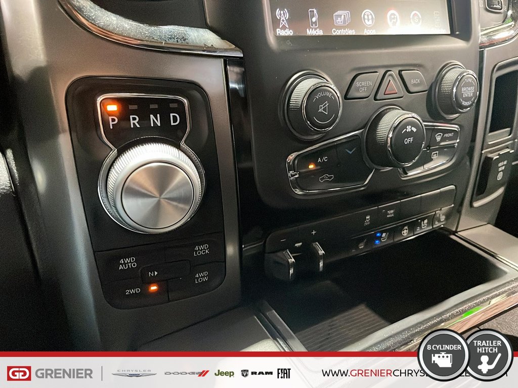 Ram 1500 SPORT + 4X4 + V8 HEMI 5.7L + CREW CAB + TOIT OUVRA 2017 à Pointe-Aux-Trembles, Québec - 12 - w1024h768px
