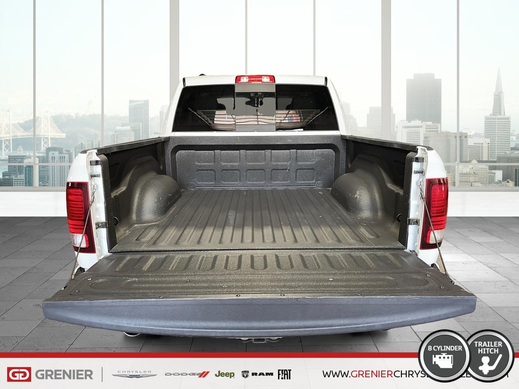 Ram 1500 SPORT + 4X4 + V8 HEMI 5.7L + CREW CAB + TOIT OUVRA 2017 à Pointe-Aux-Trembles, Québec - 13 - w1024h768px
