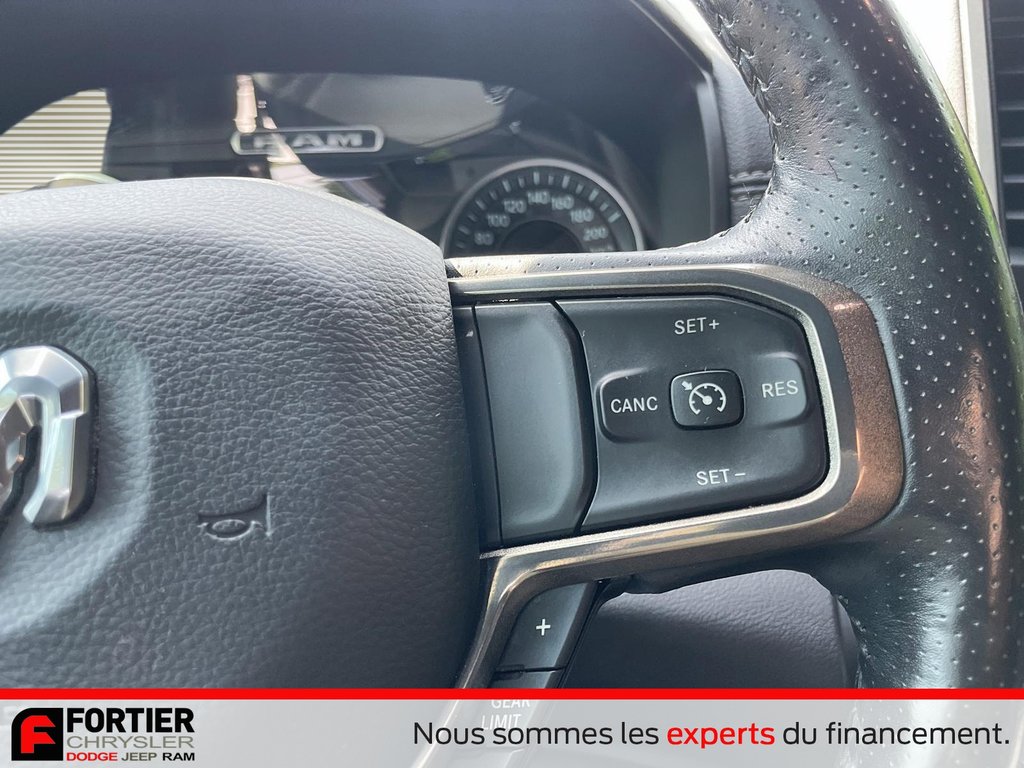 2019 Ram 1500 SPORT + CREWCAB + V8 + NIVEAU 2 in Pointe-Aux-Trembles, Quebec - 15 - w1024h768px