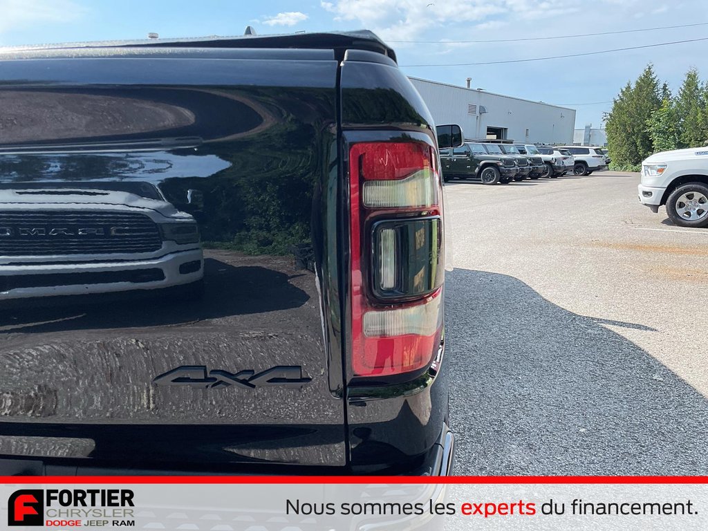 2019 Ram 1500 SPORT + CREWCAB + V8 + NIVEAU 2 in Pointe-Aux-Trembles, Quebec - 4 - w1024h768px