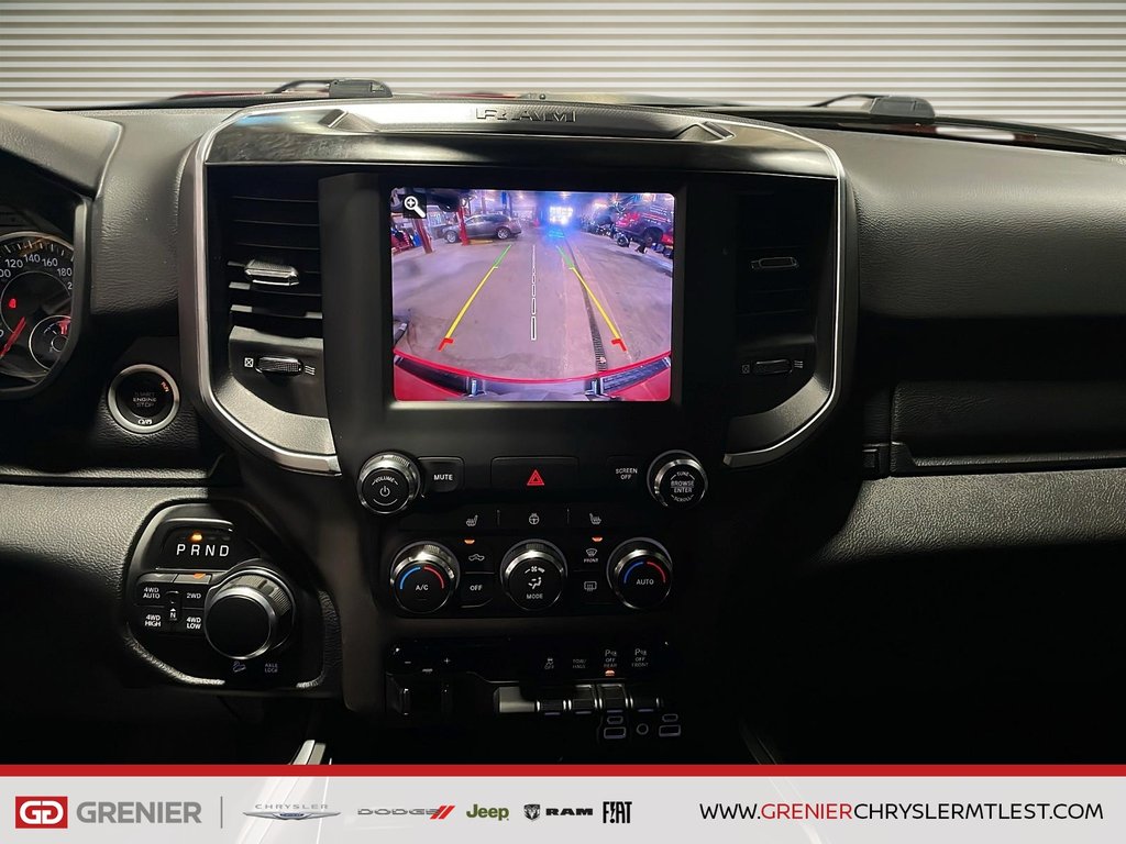 Ram 1500 BIG HORN + 4X4 + CREW CAB + V8 HEMI 5.7L + 2020 à Pointe-Aux-Trembles, Québec - 16 - w1024h768px