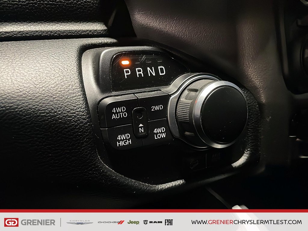 Ram 1500 BIG HORN + 4X4 + CREW CAB + V8 HEMI 5.7L + 2020 à Pointe-Aux-Trembles, Québec - 14 - w1024h768px