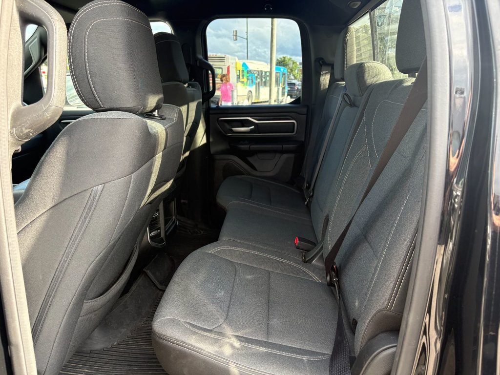 2021 Ram 1500 Big Horn in Pointe-Aux-Trembles, Quebec - 21 - w1024h768px