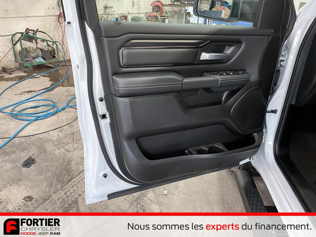 2024 Ram 1500 SPORT in Pointe-Aux-Trembles, Quebec - 15 - w1024h768px