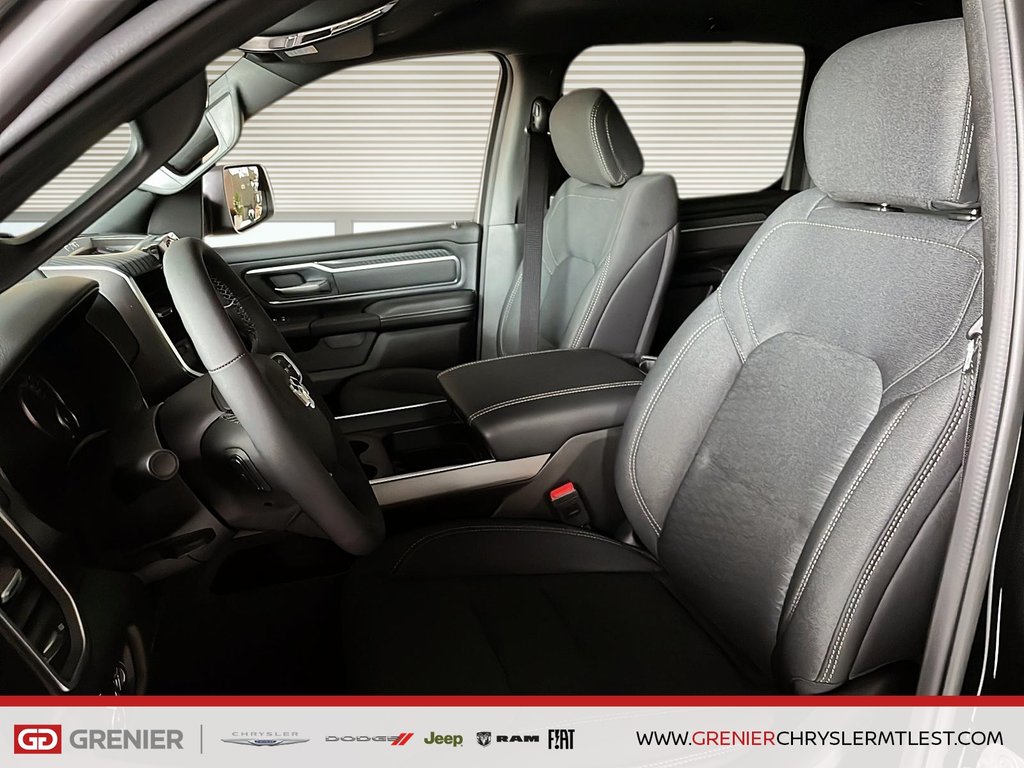 Ram 1500 BIG HORN 2025 à Pointe-Aux-Trembles, Québec - 9 - w1024h768px