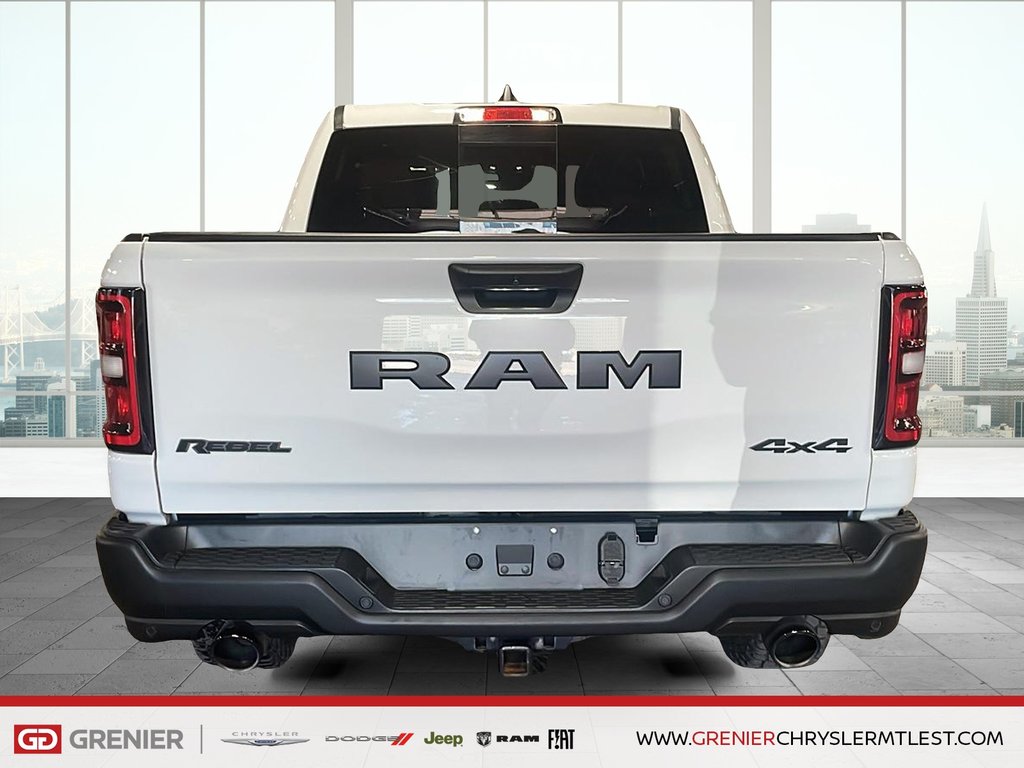 2025 Ram 1500 REBEL + 4X4 + CREW CAB + GPS + CARPLAY in Pointe-Aux-Trembles, Quebec - 4 - w1024h768px