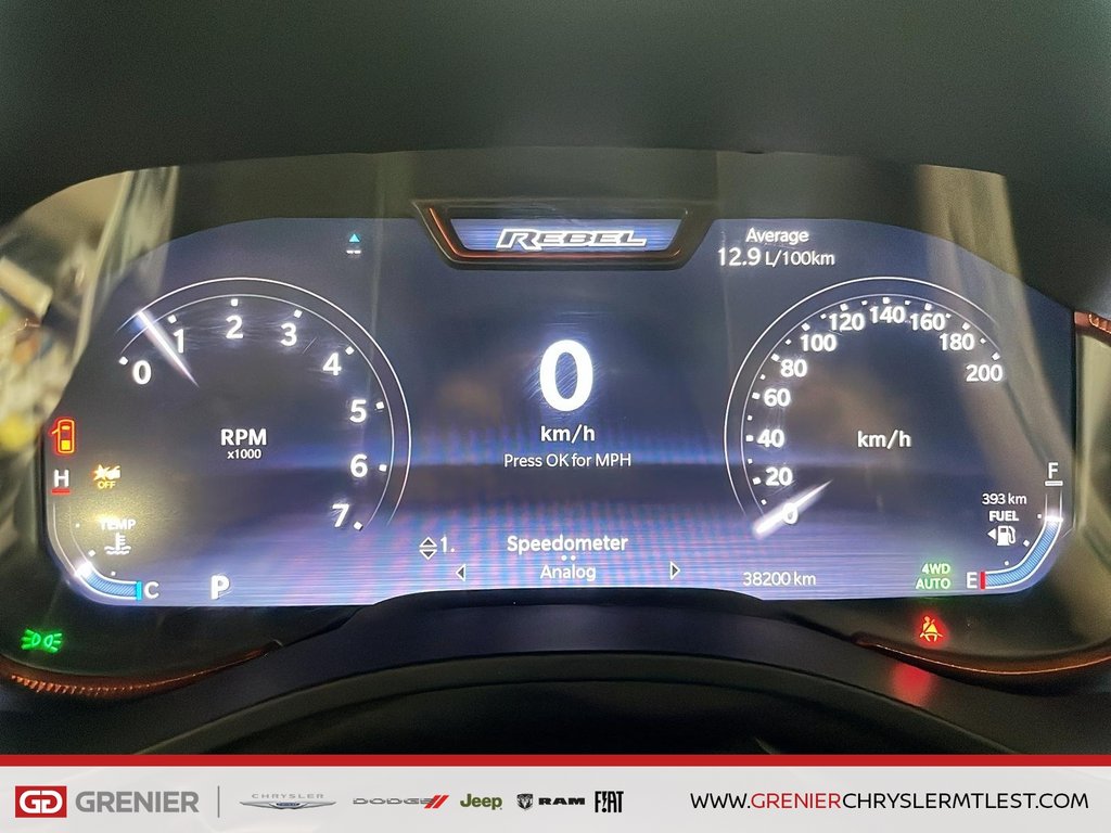 2025 Ram 1500 REBEL + 4X4 + CREW CAB + GPS + CARPLAY in Pointe-Aux-Trembles, Quebec - 13 - w1024h768px