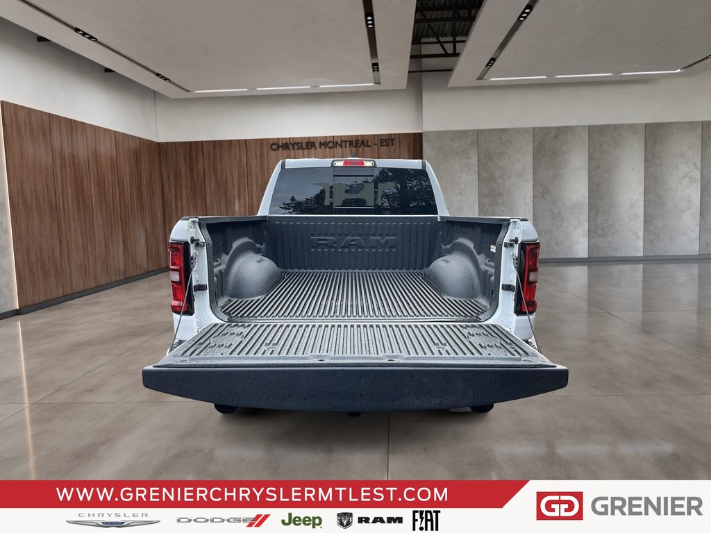 2025 Ram 1500 TRADESMAN in Pointe-Aux-Trembles, Quebec - 14 - w1024h768px
