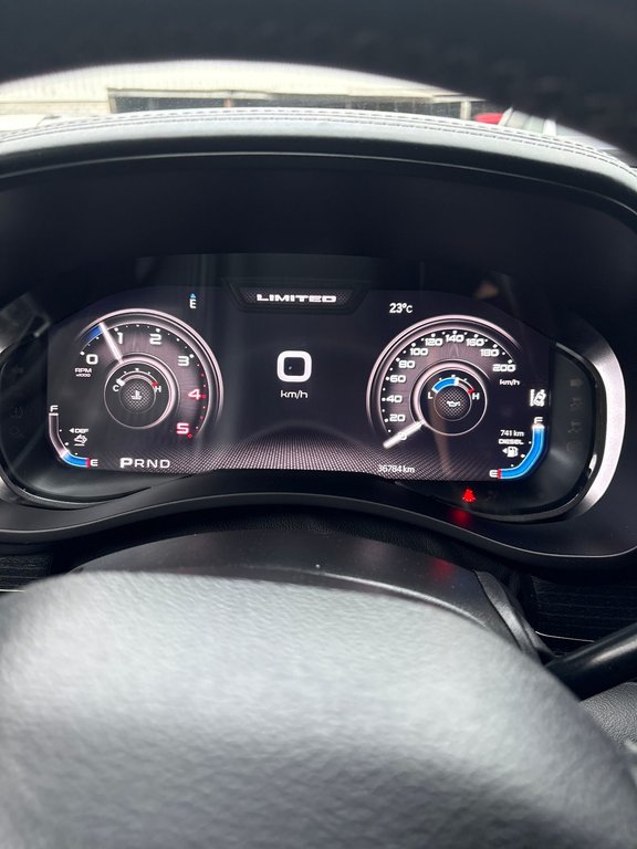 2023 Ram 2500 Limited in Pointe-Aux-Trembles, Quebec - 9 - w1024h768px