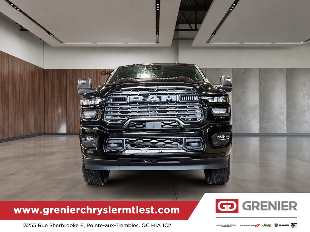 2026 Ram 2500 BLACK EXPRESS in Pointe-Aux-Trembles, Quebec - 2 - w1024h768px