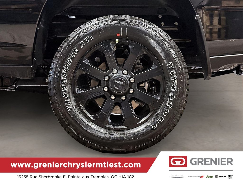 2026 Ram 2500 BLACK EXPRESS in Pointe-Aux-Trembles, Quebec - 6 - w1024h768px