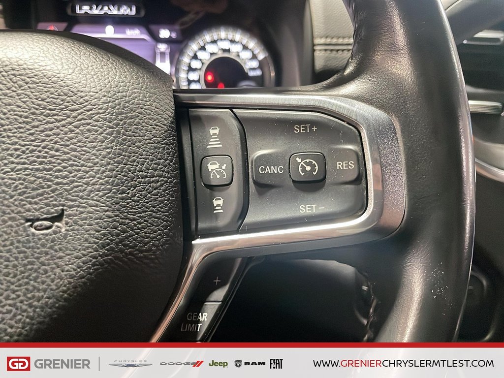 Ram 3500 LARAMIE 4X4 CREW CAB + DIESEL + ROUES JUMELEES 2023 à Pointe-Aux-Trembles, Québec - 12 - w1024h768px