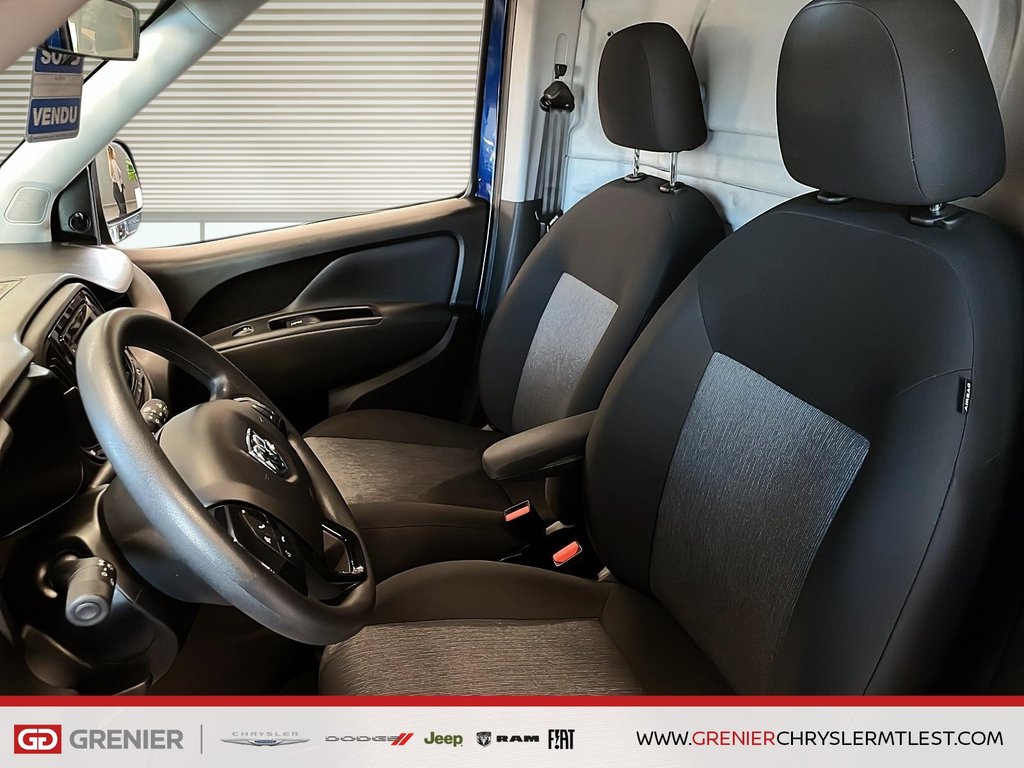 Ram PROMASTER CITY VAN ST CARGO + BLUETOOTH + CLIMATISATION 2022 à Pointe-Aux-Trembles, Québec - 9 - w1024h768px