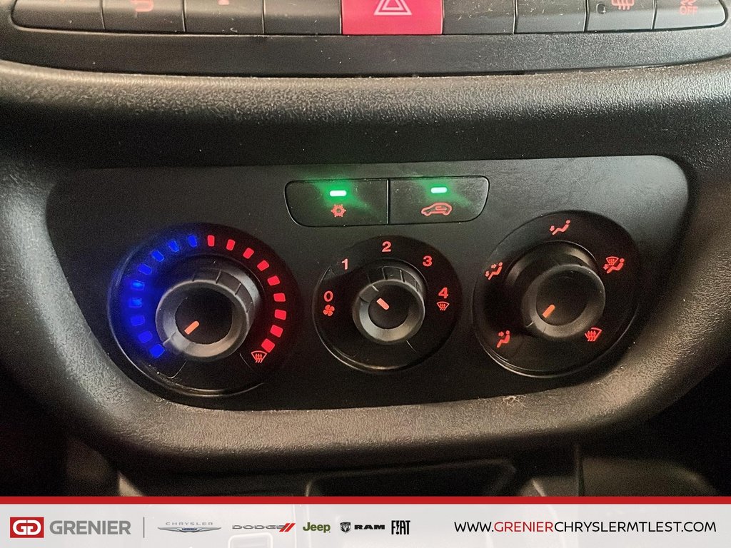 Ram ProMaster City SLT VAN + CLIMATISATION + BLUETOOTH 2021 à Pointe-Aux-Trembles, Québec - 12 - w1024h768px