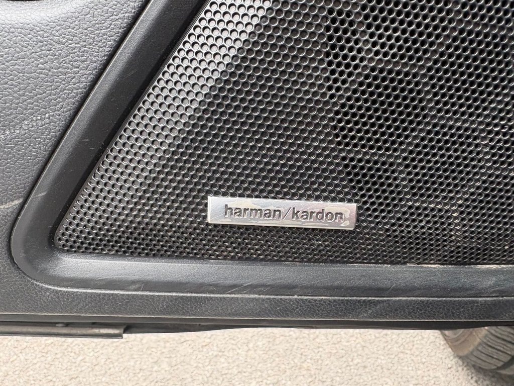 2020 Subaru Outback Limited in Pointe-Aux-Trembles, Quebec - 13 - w1024h768px