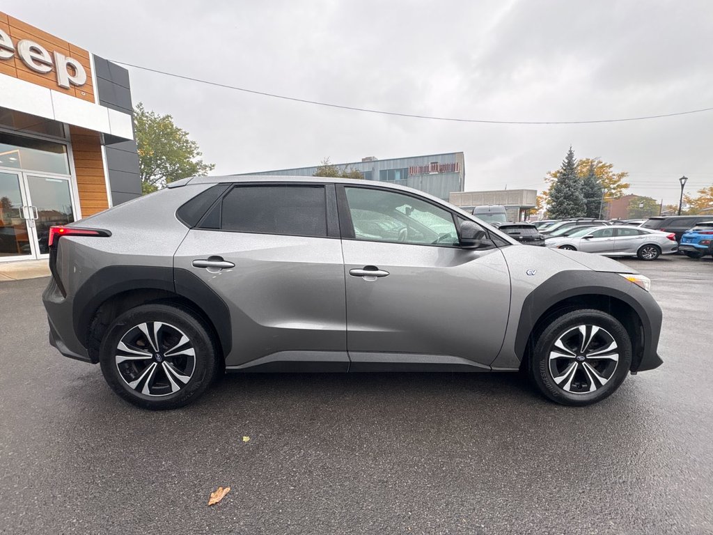 2023 Subaru Solterra BASE in Pointe-Aux-Trembles, Quebec - 8 - w1024h768px