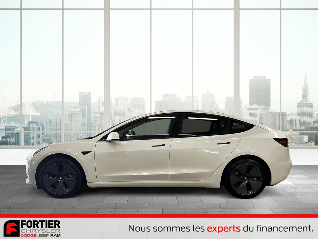 Tesla MODEL 3 SR + 438 KM AUTONOMIE + CUIR + GPS 2022 à Pointe-Aux-Trembles, Québec - 5 - w1024h768px