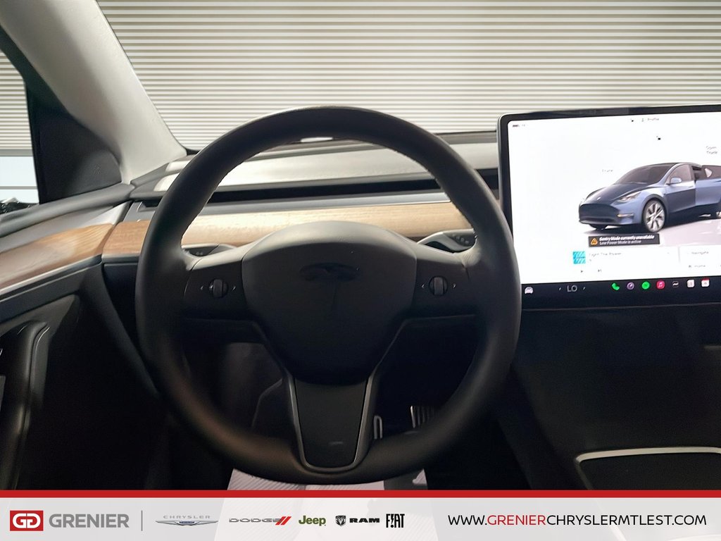 Tesla Model Y STANDARD RANGE + RWD + TOIT DE VERRE PANO 2024 à Pointe-Aux-Trembles, Québec - 9 - w1024h768px
