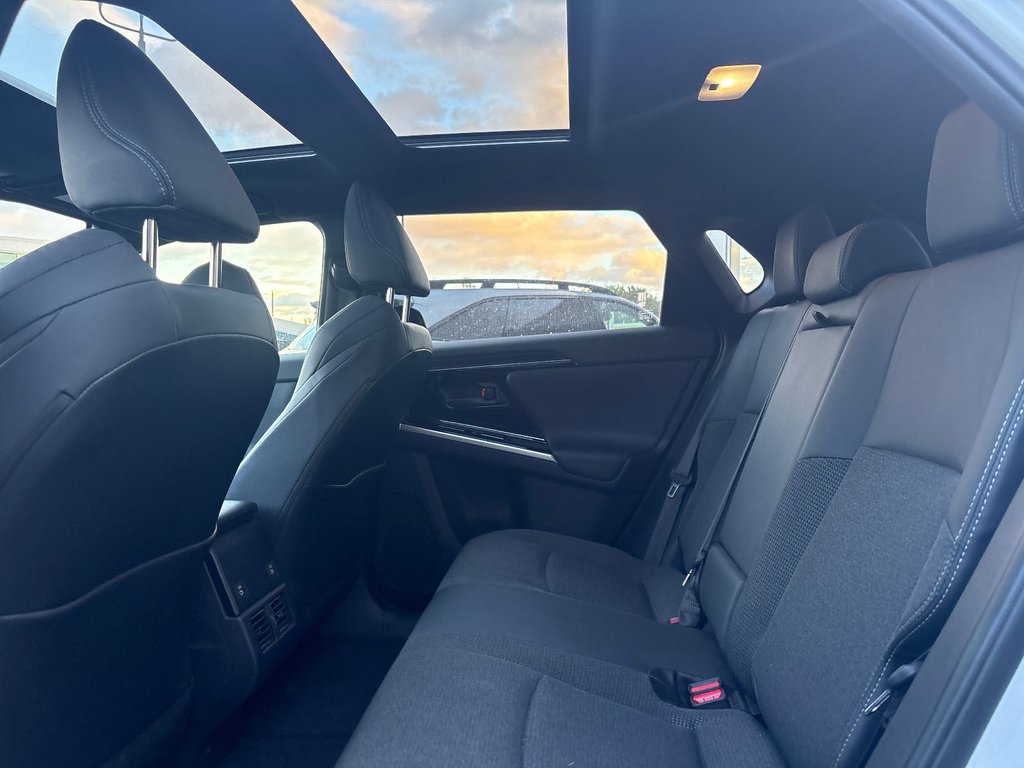 Toyota bZ4X XLE AWD 2023 à Pointe-Aux-Trembles, Québec - 21 - w1024h768px